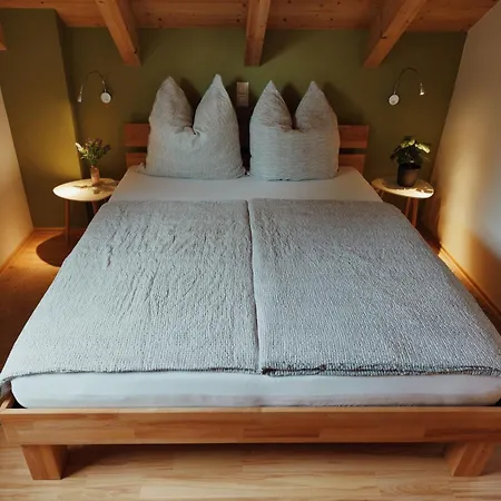 펜션 Haus Am 4 *