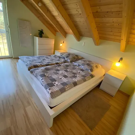 Haus Am 4 * Ваккерсдорф