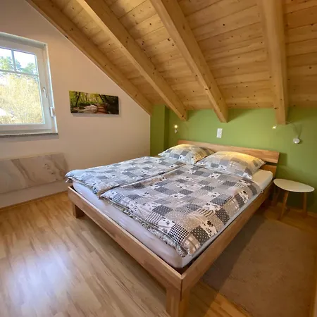 Haus Am 4 Holiday home Wackersdorf