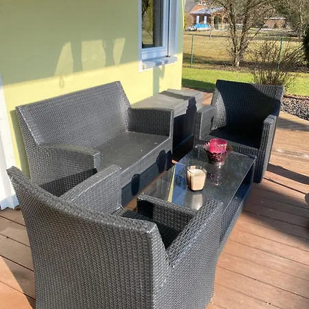 Haus Am 4 *