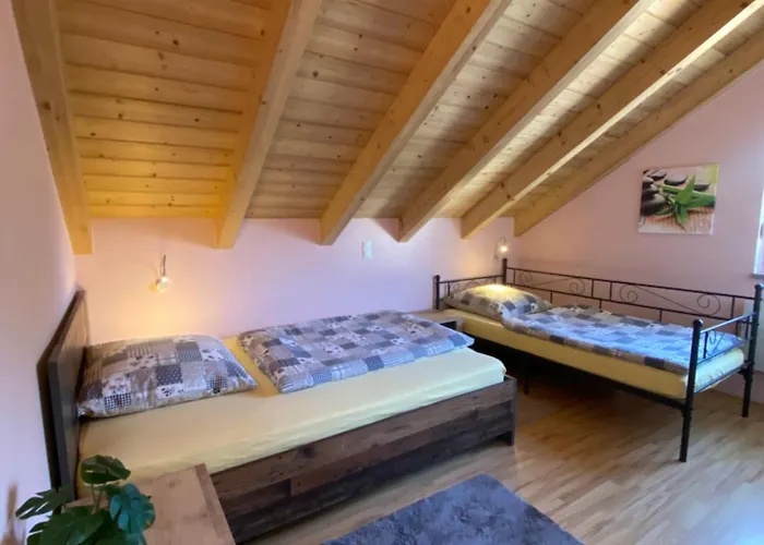 Haus Am 4 *